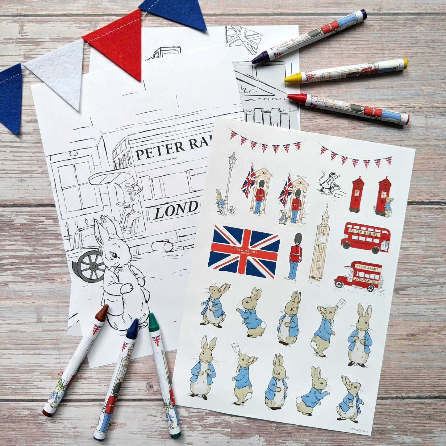 Peter Rabbit Out & About A5 Colouring Set