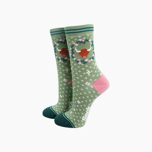 Highland Cow Floral Wreath Bamboo Socks in Green