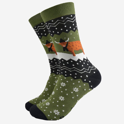 Men's Bamboo Socks - Green/Black, Winter Highland Cow