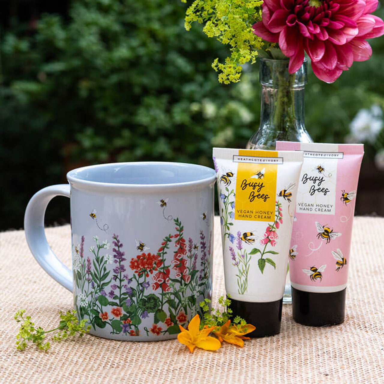 Busy bees mug set - Heathcote & Ivory