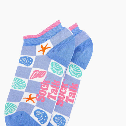 Seashell Checkerboard Bamboo Trainer Socks in Blue